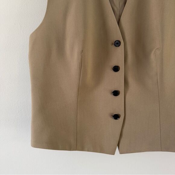 ⭕️ ZARA Slim V Neck Vest Beige Large - Picture 3 of 4